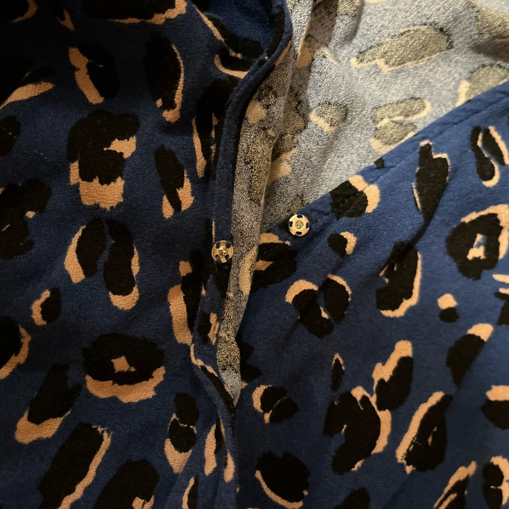 Eloquii 22 Navy and Tan Patterned Leo Print Wide Leg Plunge Neck Loose Jumpsuit - Picture 11 of 11